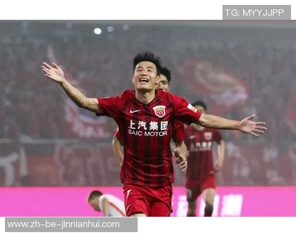 中国足球肌肉男球星是谁 他背后的努力与成就揭秘 中国足球肌肉男球星是谁 他背后的努力与成就揭秘