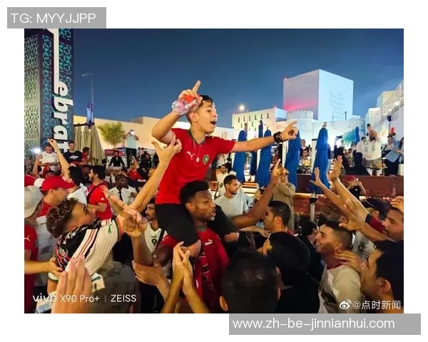 卡塔尔足球球星亲临现场引爆全场热情助力赛事氛围高涨 卡塔尔足球球星亲临现场引爆全场热情助力赛事氛围高涨